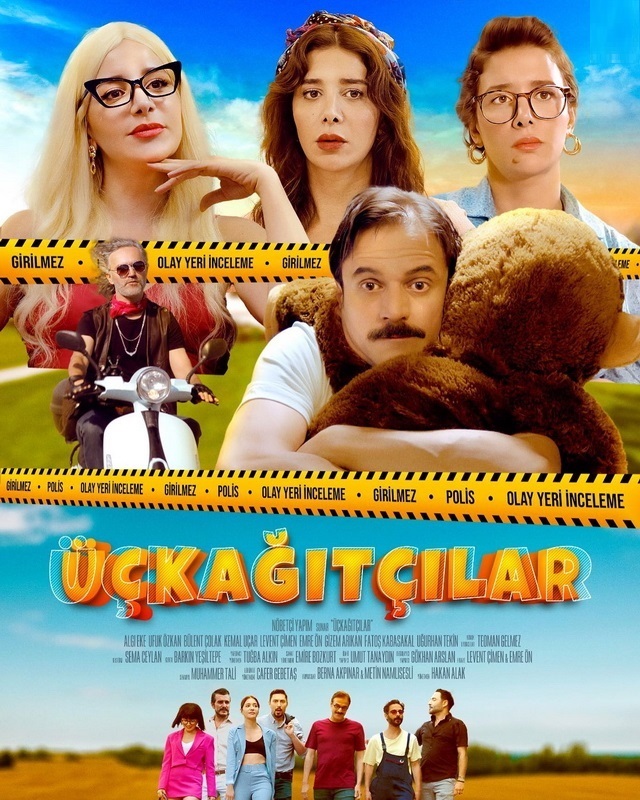 Üç (3) Kağıtçılar